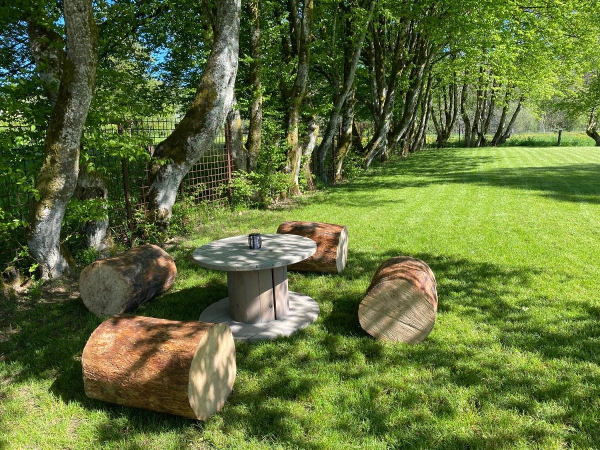 Le Scailleteux - Gite De Charme Cloture, Acces A La Riviere Fauvillers Exterior foto